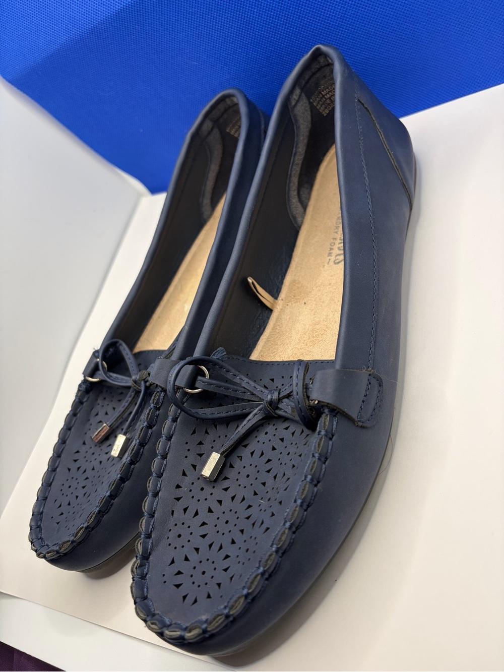 Harborsides Memory Foam Loafers - Women’s Size 10W - Navy Blue - Picture 4 of 7